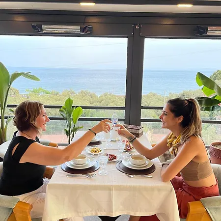 Ida House Assos * צ'נקלה