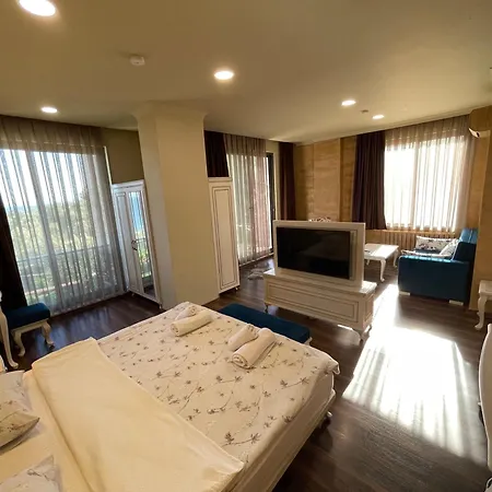 Ida House Assos * צ'נקלה