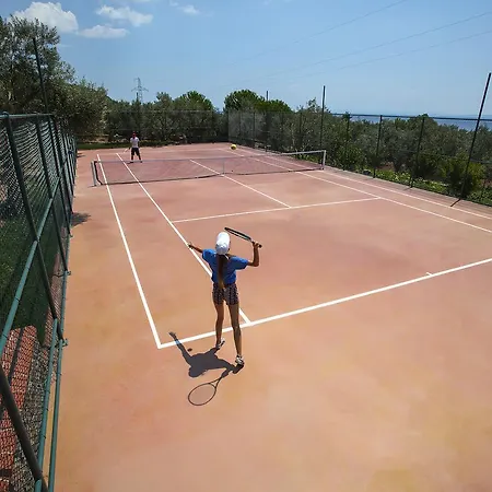 מלון Ida House Assos *